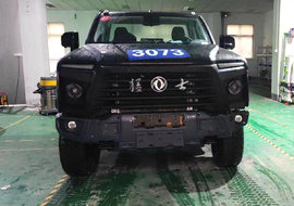 320马力1200牛米! 东风猛士新车谍照曝光! 全新外观内饰+自动挡