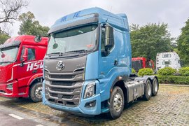 600马力平头牵引房车现身 东风柳汽乘龙年会12款明星车型盘点