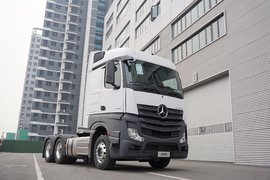 用2台国产牵引换1台奔驰阿克托斯 王大哥为什么选择Actros2653?