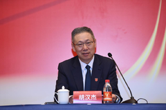 �����ܣ���Խ���ڲ���ǿ�ߺ�ǿ