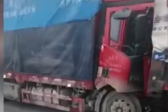 1������������һ���ٶ೵׷β ���ǻ���