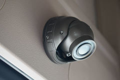 贴脸拍还不够，驾驶室也要无死角监控，强制装摄像头你怎么看？