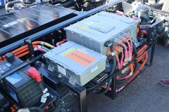 �糵�������ˣ�������һ��С��ƿû����