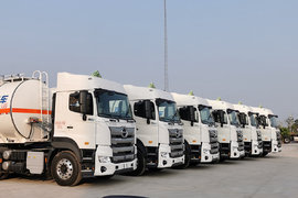 跑危运百公里油耗30个!为何长洲物流钟情广汽日野?