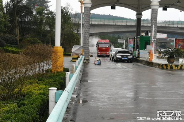 冰雹雷暴大风暴雨！途径湖南请注意出行安全