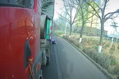 Ů������ɱ �������������±�������