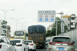 东南西北中 市占上牌观察站:北京城际-4 东商车型最多 中卡成万人迷？