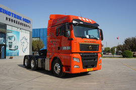 51%热效率610马力潍柴发动机上身 重汽汕德卡G7S牵引车深度解析!