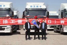 30台交付！徐工CNG 燃气牵引车登陆新疆
