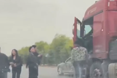 �����ӱ�����������ѹ��������ķ�ת��