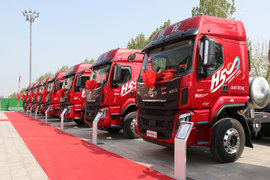 硬核实力！现场签约500台 乘龙H5超轻版玉柴LNG重卡山西上市