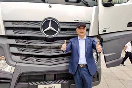 从借钱买车到拥有107辆大型物流车队 刘红伟的非凡创业之路