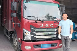 卡友黎总:用车15年只认江淮 江淮运多多省钱能装 养车精心更有高回报