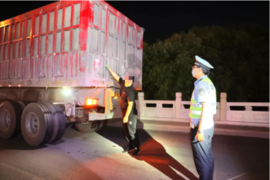 24小时严查大货车！车辆有脏污也属于违法！这一地已展开行动