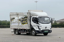 低成本更能装 跑城配更省心 卡友涂序龙:飞碟HW5混动更能赚