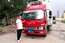 长途运输冷冻货物，创业7年的他携手江淮1卡骏铃做老板