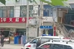 10�����ˣ������Ῠ������ײ��·�߷���