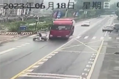 Ϊ�ܵ�ƿ�� ����ײ��С������������