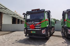 助力双碳 工程之王在行动 上汽红岩100辆新型智能渣土车在上海交付