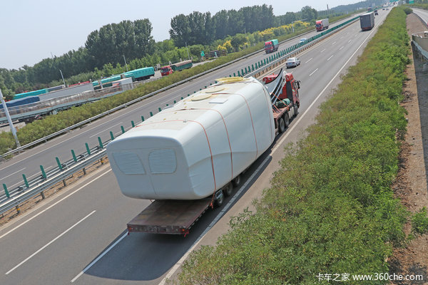 超半数在违法运输 “超”字牌太受欢迎 北京大板车竟还有这么多！