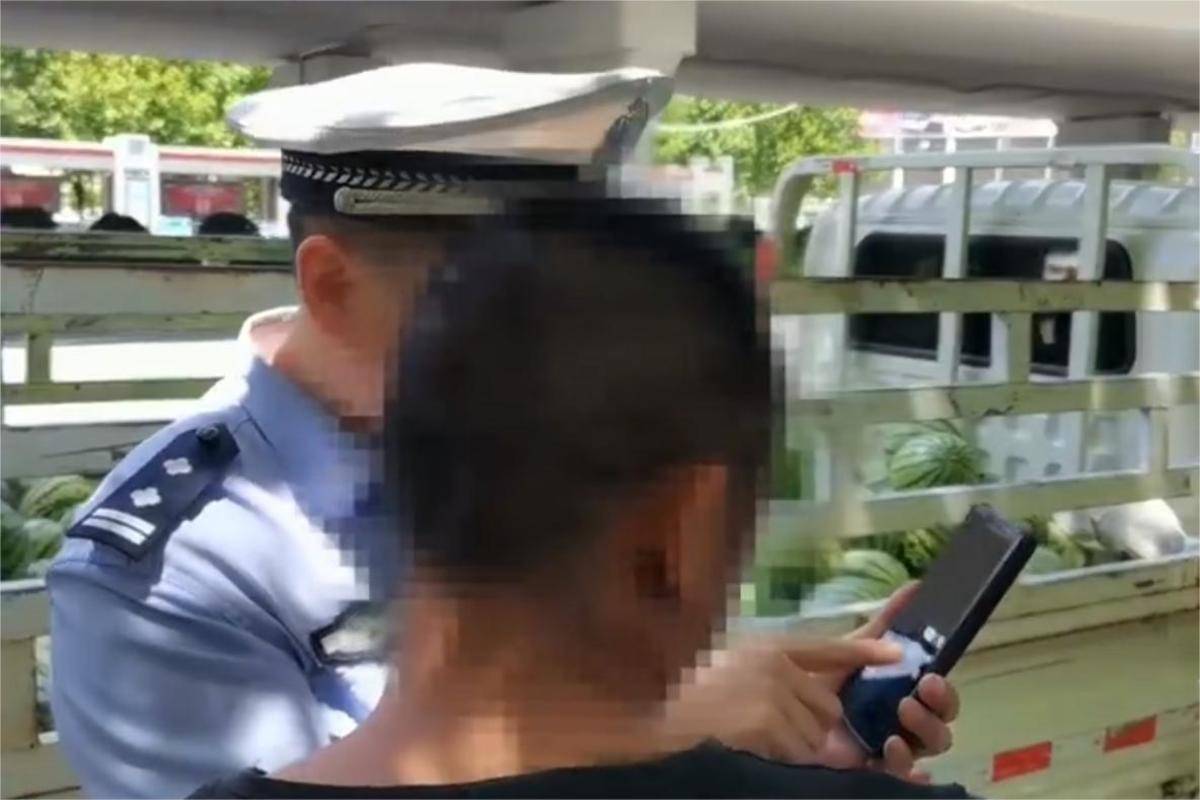 �������˱�����&nbsp;������������2600���