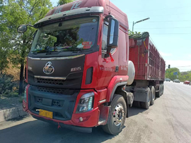 开上乘龙燃气牵引重卡 尹师傅轻松实现高效创富