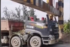 ��ƽ���Դ�������ȥ Ϊ���޸��⳵ƴ��