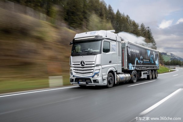 零排放！未来已来 奔驰GenH2氢燃料卡车的巡回之旅