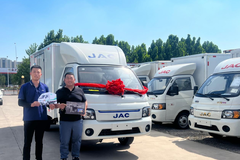 ���͵�ͬ�ۡ�����1�������¸���;����