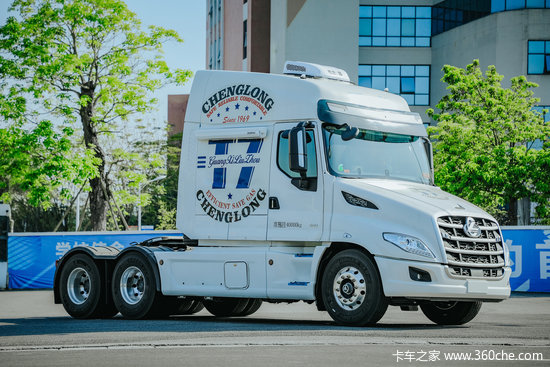 舒适度堪比星级酒店！国内外生活舱车型大盘点 你更看好哪一款？