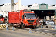 740�����˷�900��ҪѺ������ ���ѿ�Ц