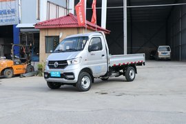 搭载1.3升柳机 "轻卡级"东风途逸T3图解 还有2.7米长货箱