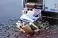 ���ģ�����һ����ж��ʱ�����ڻ�����