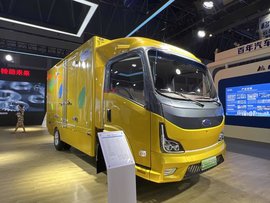 科技智能配置拉满！庆铃EVM600惊艳2023中国国际智能产业博览会