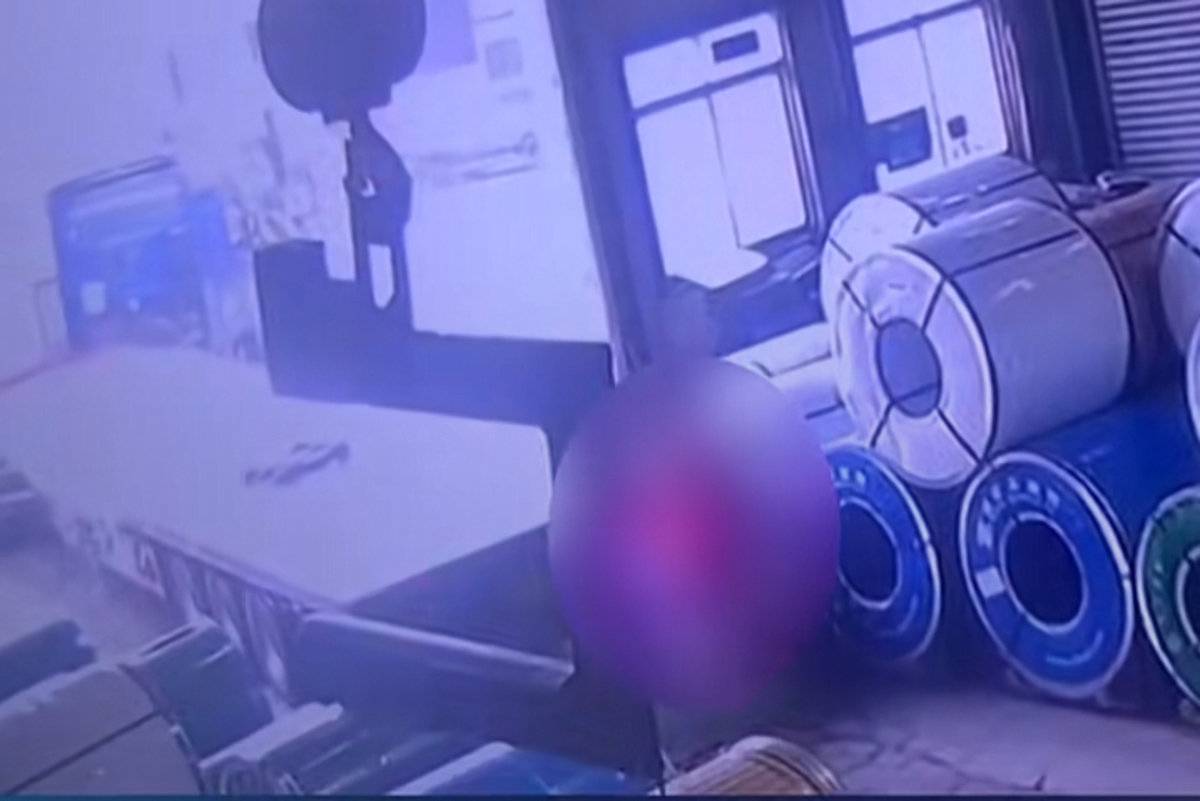 ��������ָ�ӵ���&nbsp;��������峵��ѹ��