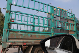 解读：新规发布一年多 市场上为何难见分层仓栅车