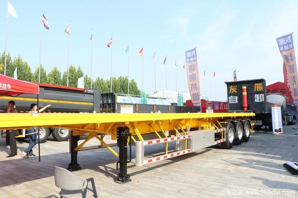 出口海外挂车盘点 18米长轿运挂车见过吗？这尺寸谁看了不迷糊！