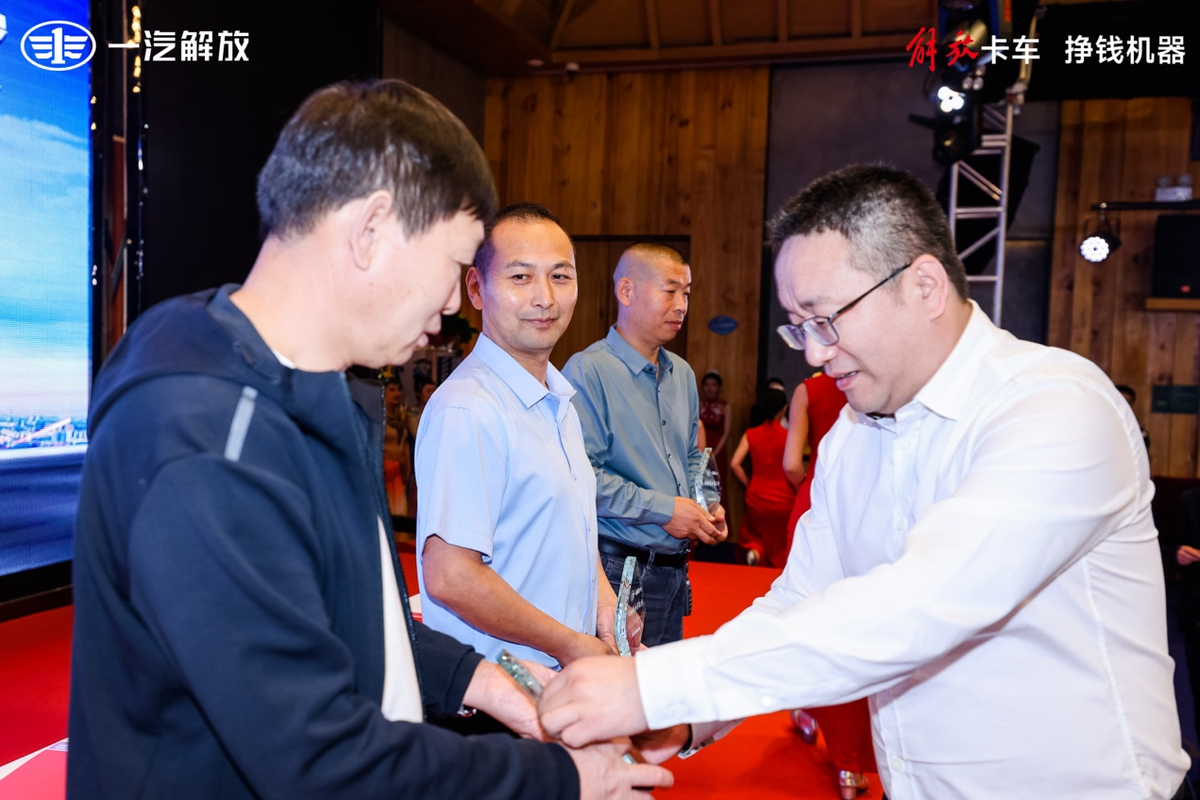 ����ൺNG����ͻ��30000̨����Ʒ����