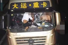 ���Ѷ����˿�100�๫���μ�ѹ����