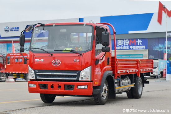 一图看车：2.5升+8档箱 4款蓝牌轻卡配置对比 谁更胜一筹？