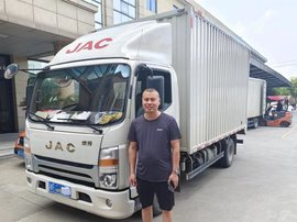 创业20多年 批发老大哥坚持选江淮1卡