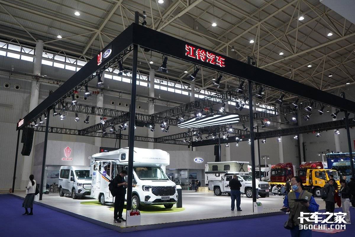2023武汉车展:涵盖生活、商用场景 江铃汽车横扫新能源赛道