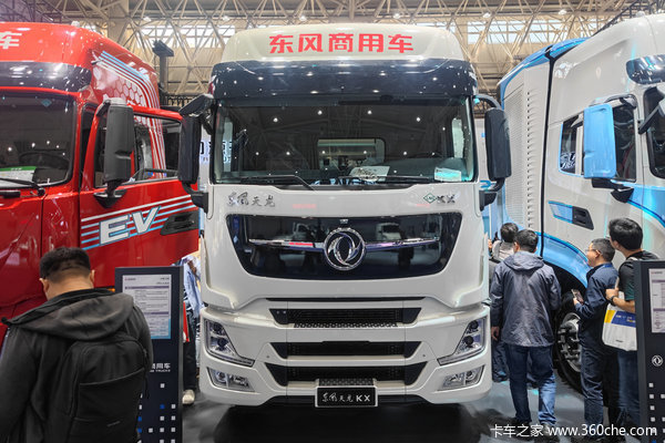 2023武汉车展：各品牌LNG牵引车盘点 最大590马力输出！