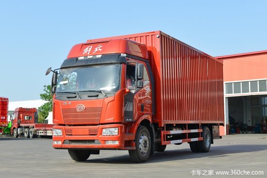 6米8载货车降级促销 全是高顶双卧 最高优惠达到3万！