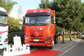 搭载15L解放燃气机!带液缓还有大气瓶 解放JH6 LNG绝对“赚钱”