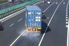 �������ٵ�������� ��30����������