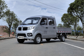 金杯T3特价3.19万 创业者喜爱的选择