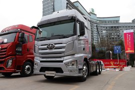 600马力以上6x4牵引车促销 最高优惠幅度达3万元 个个都是"王炸"