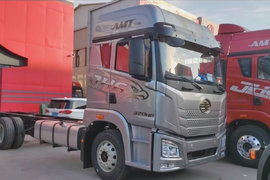 320马力+8档AMT!解放JH6 4x2载货车曝光 这配置堪称“王炸”