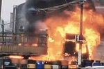 1死1伤!货车疑似漏油 电焊油箱时爆炸